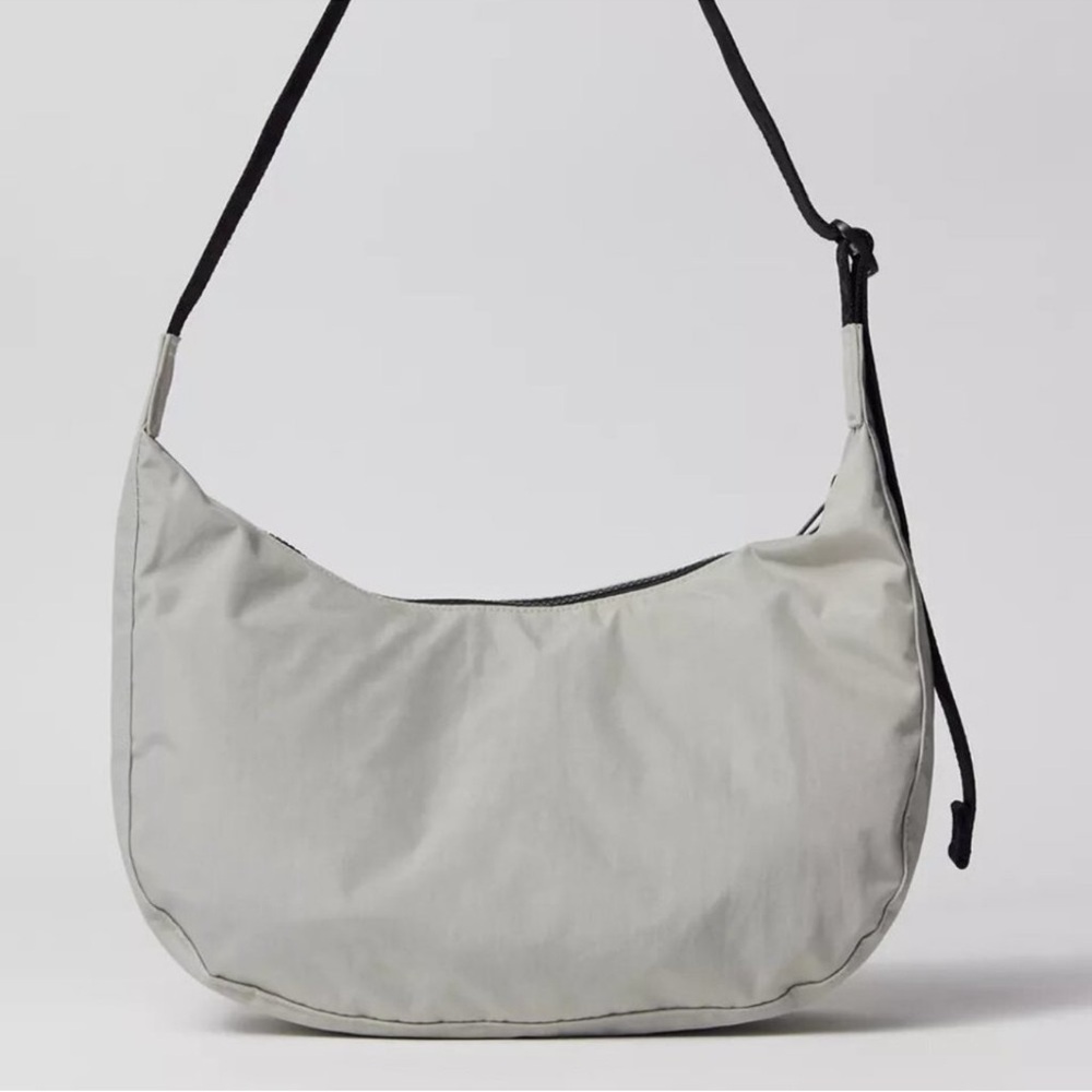 BAGGU Medium Nylon Crescent Bag